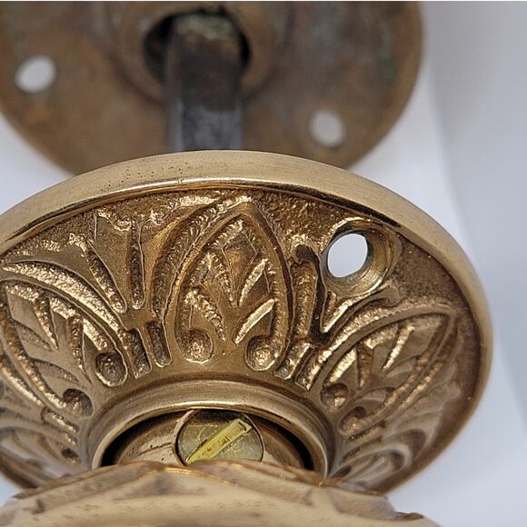 Antique Brass Ornate Door Knob & Rosette Set Victorian Cast Style Architectural - Picture 8 of 10